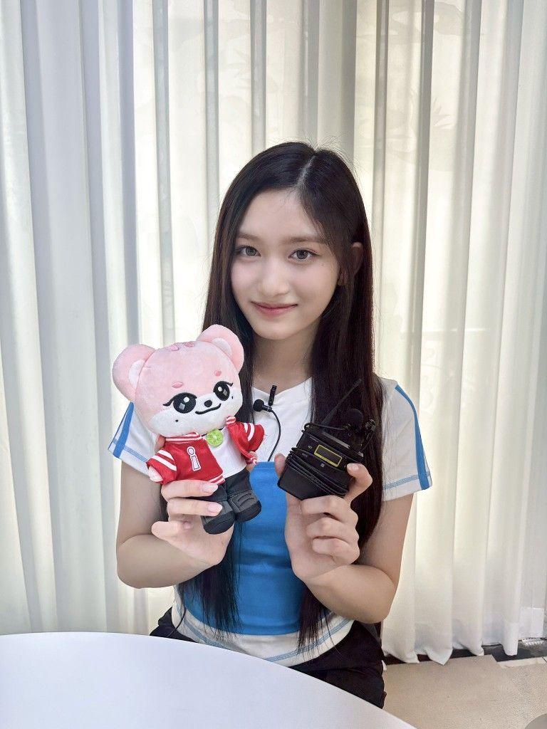 IVE LEESEO3