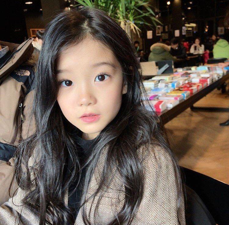 나의 아저씨 아이유 아역과 아이유 어린 시절3