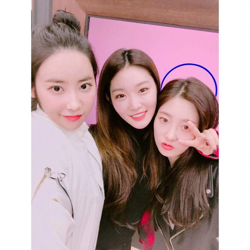 청하 with 정채연 기희현1