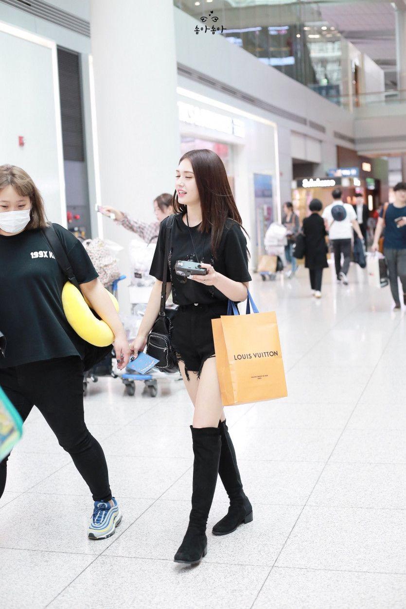 전소미1