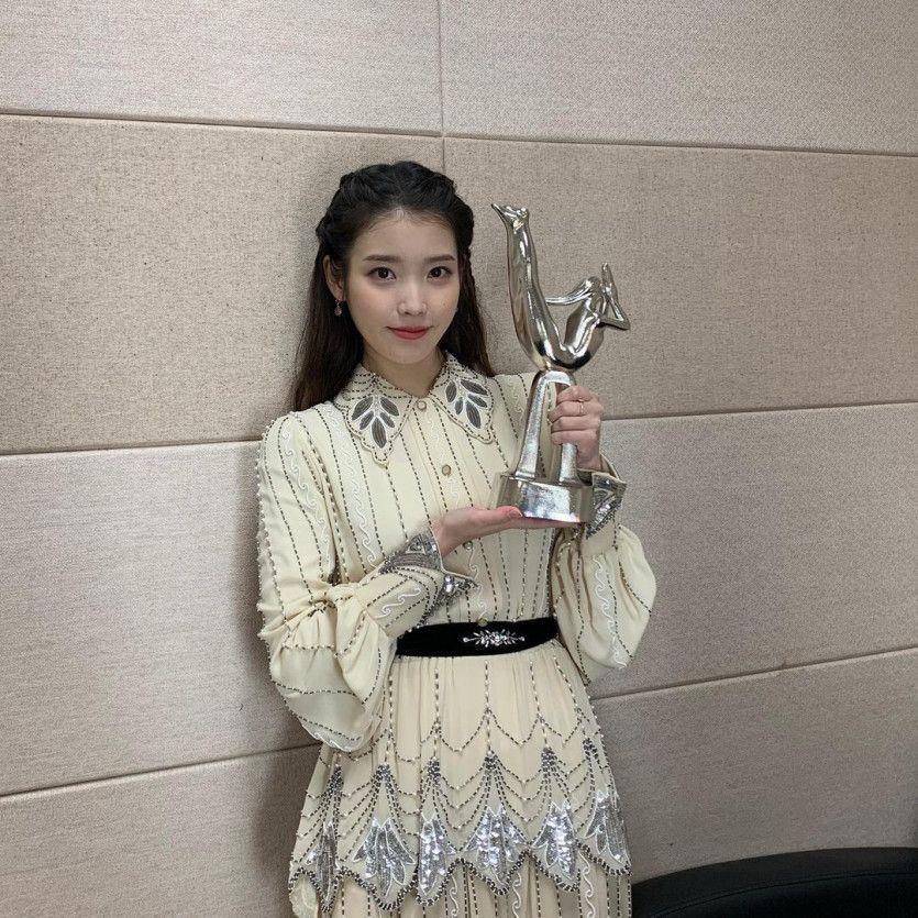 아이유 포토.0