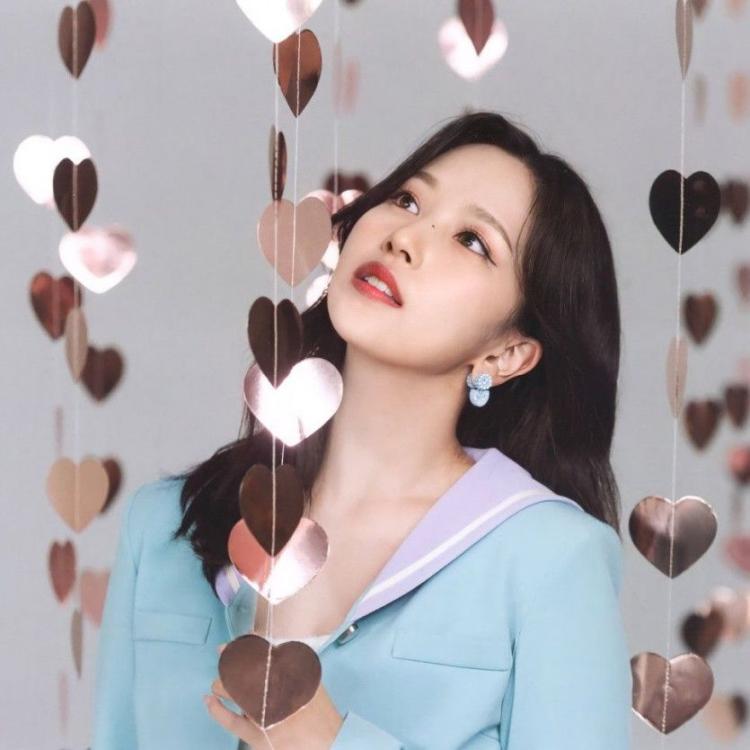TWICE MINA2