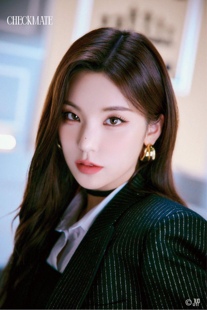 ITZY Yeji3