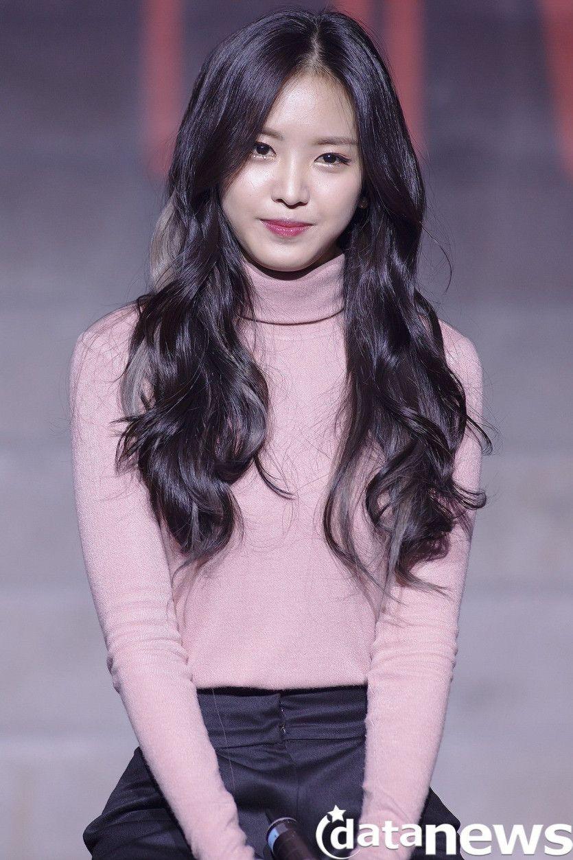 Son Na Eun1