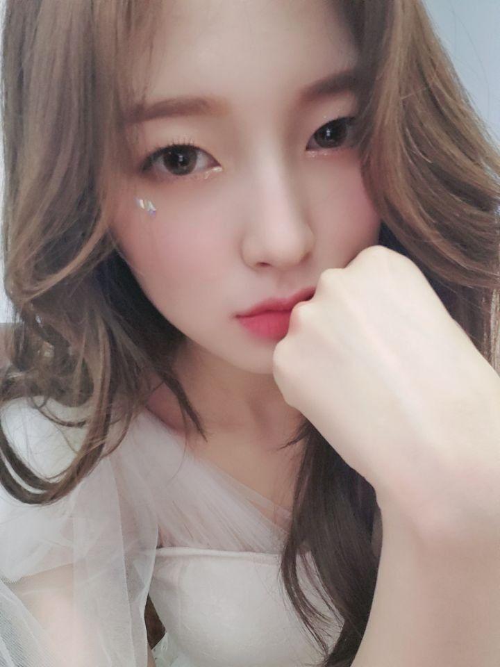 OH MY GIRL Arin3