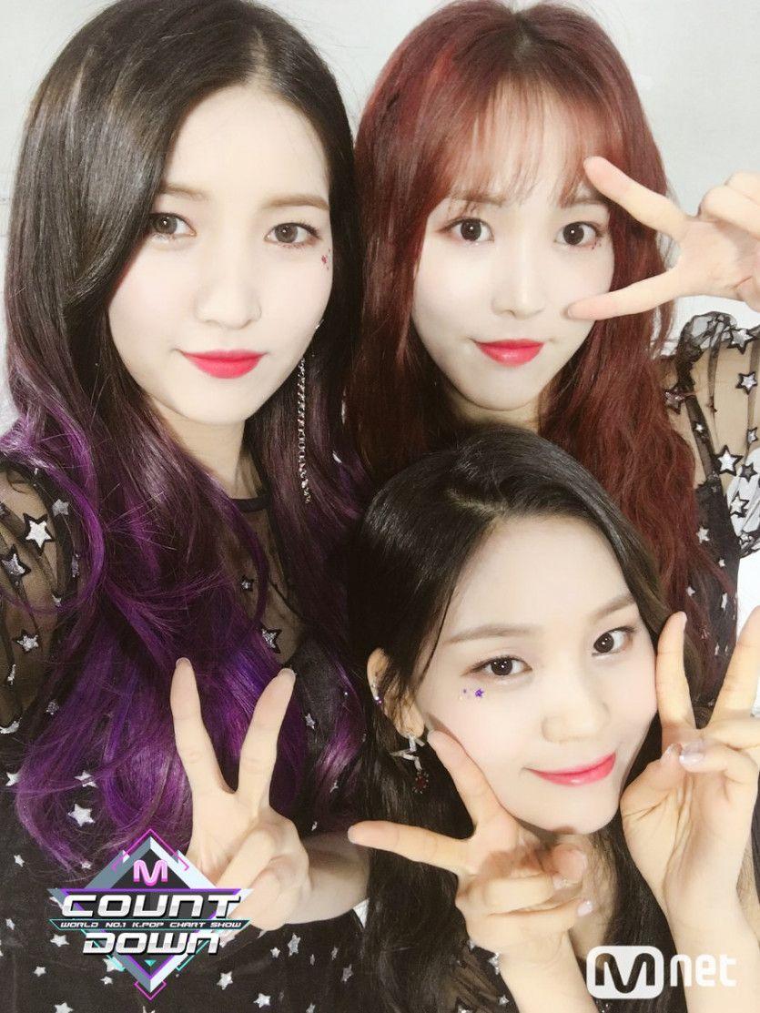 여자친구 소원 & 유주 & 엄지.JPG0