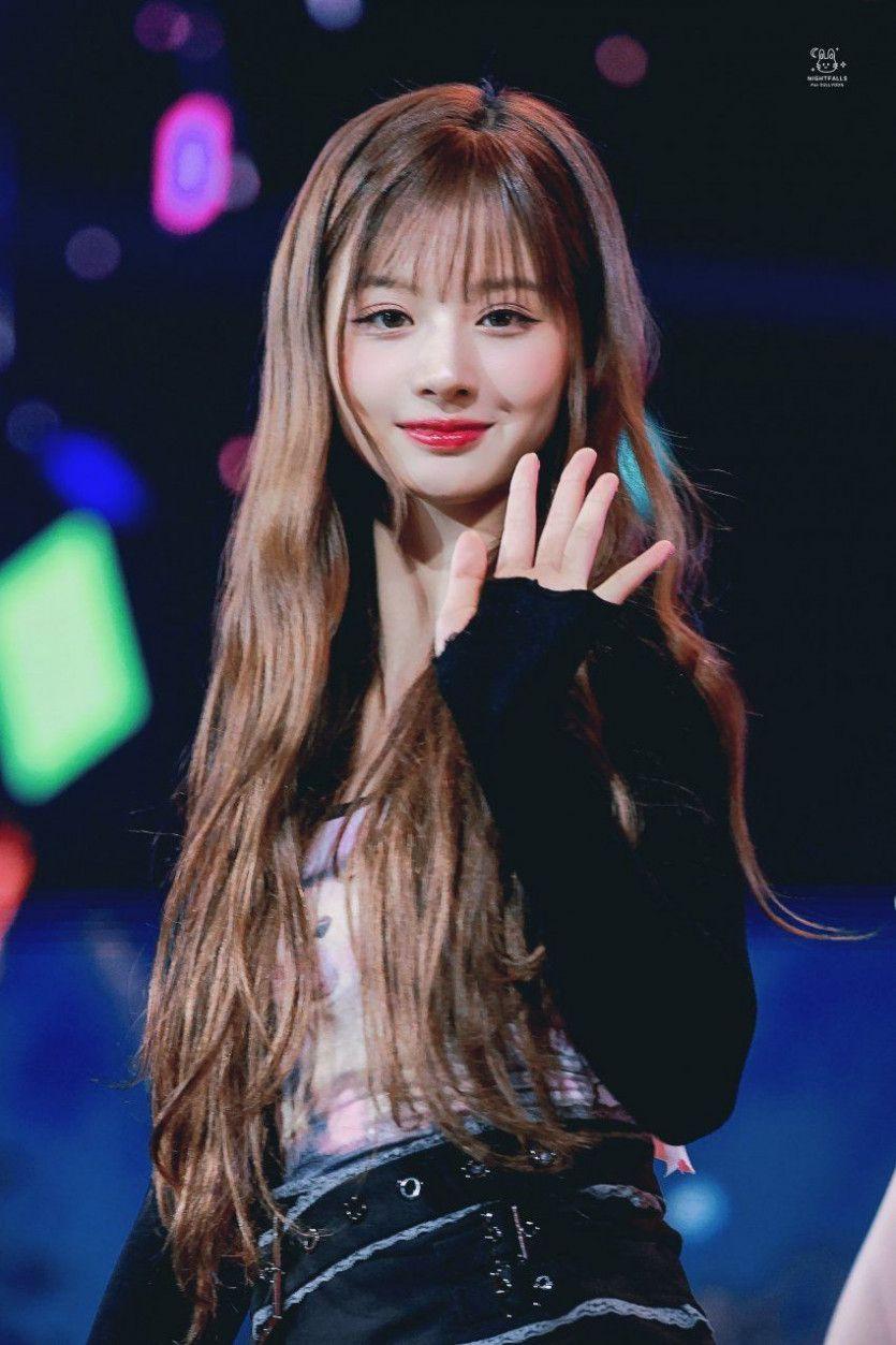 설윤0