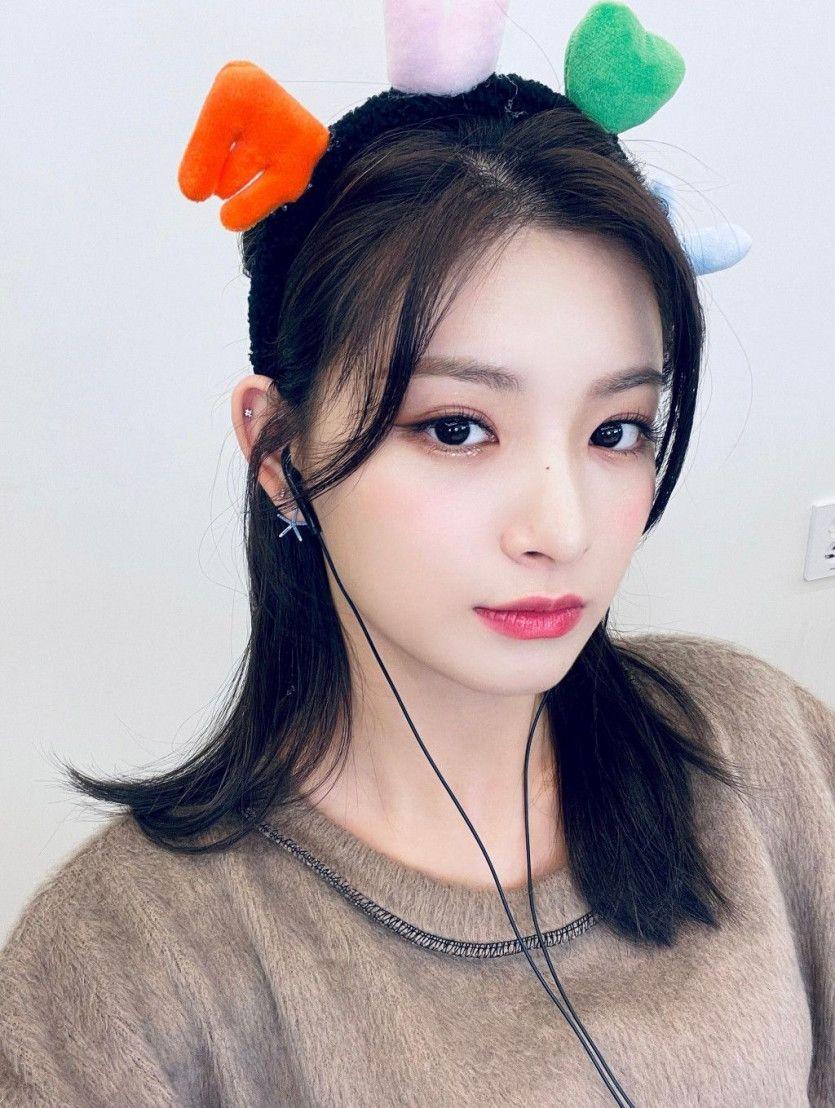 EVERGLOW 왕이런1