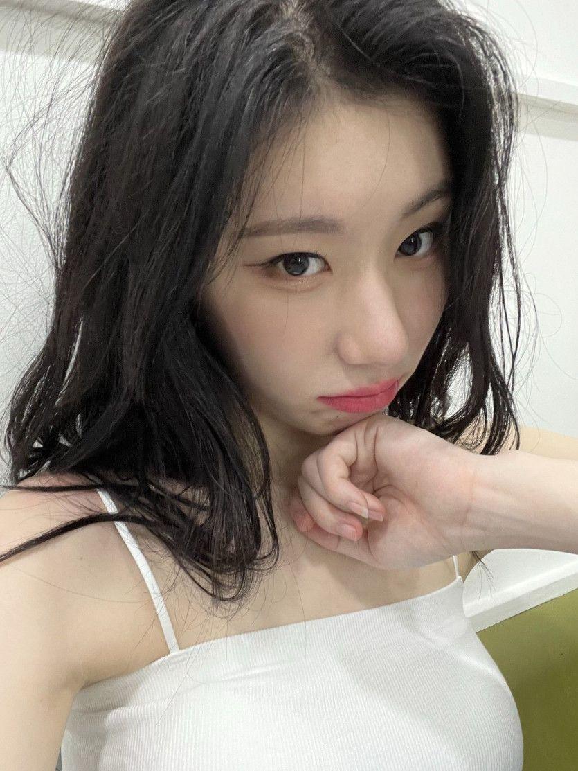 ITZY 채령1