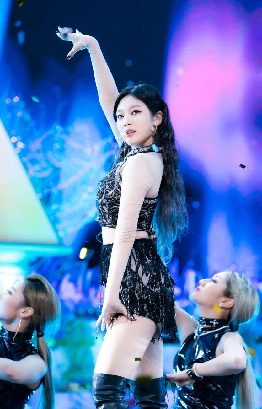 AESPA Karina0