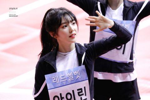 포즈잡아주는 아이린1