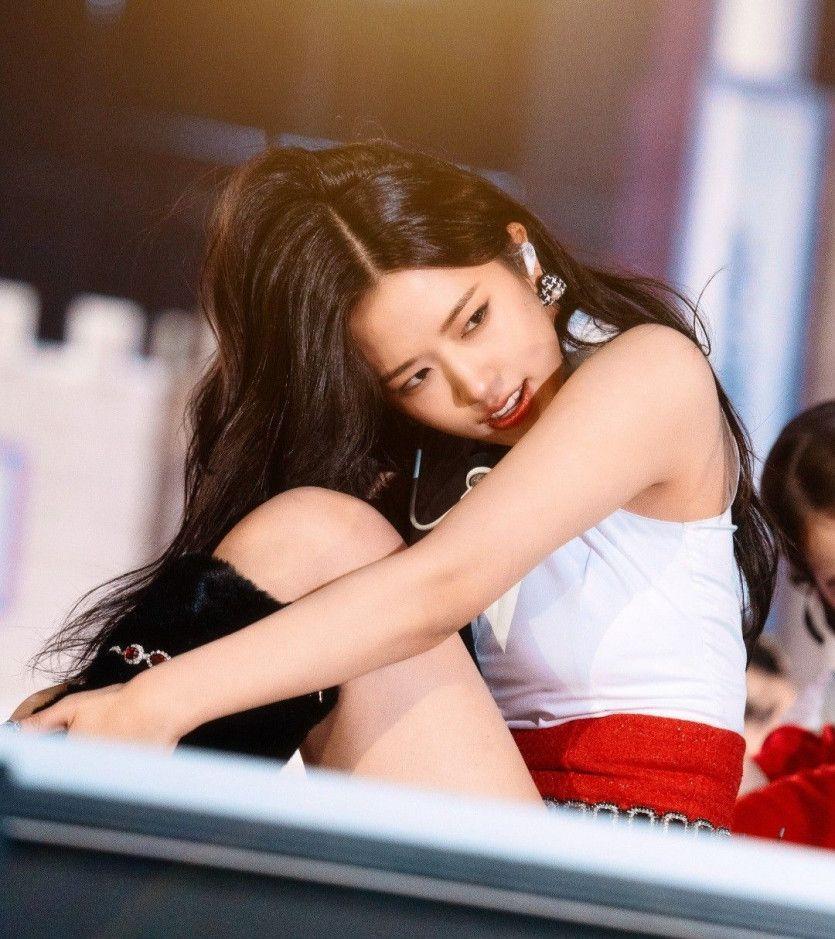 IVE yujin1