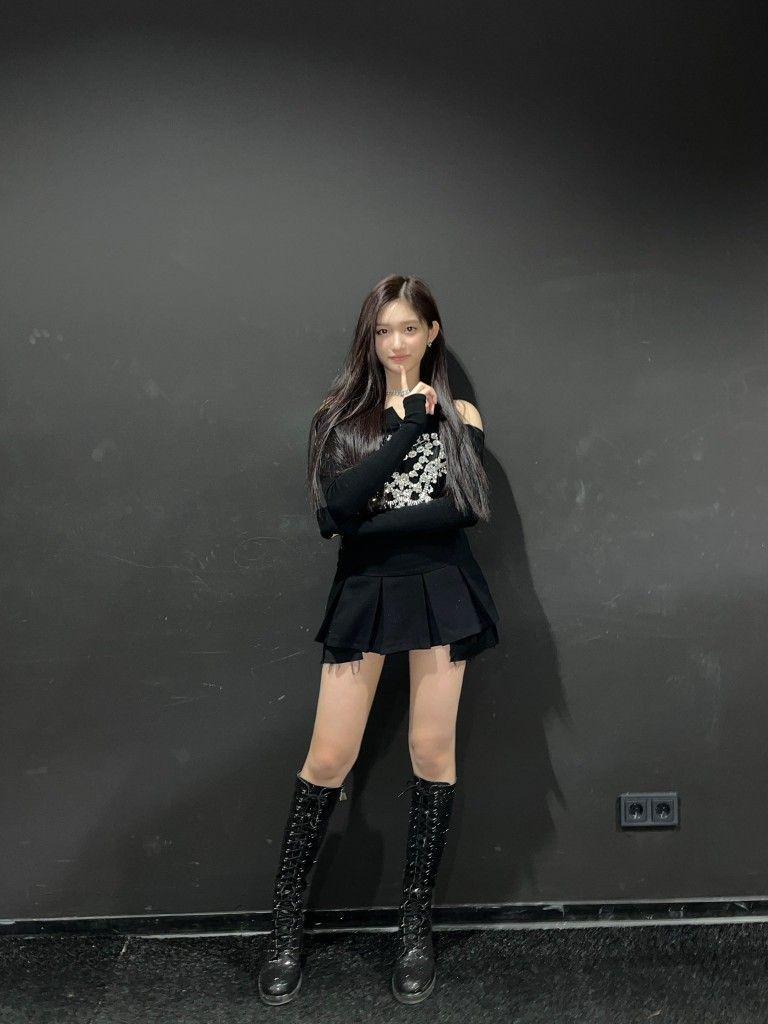 IVE LEESEO0