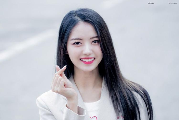 임나영 - 180601 뮤직뱅크 출근 (고/5p)4