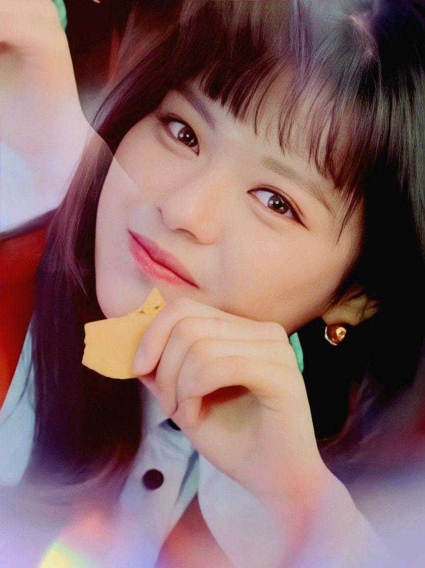 TWICE JEONGYEON1