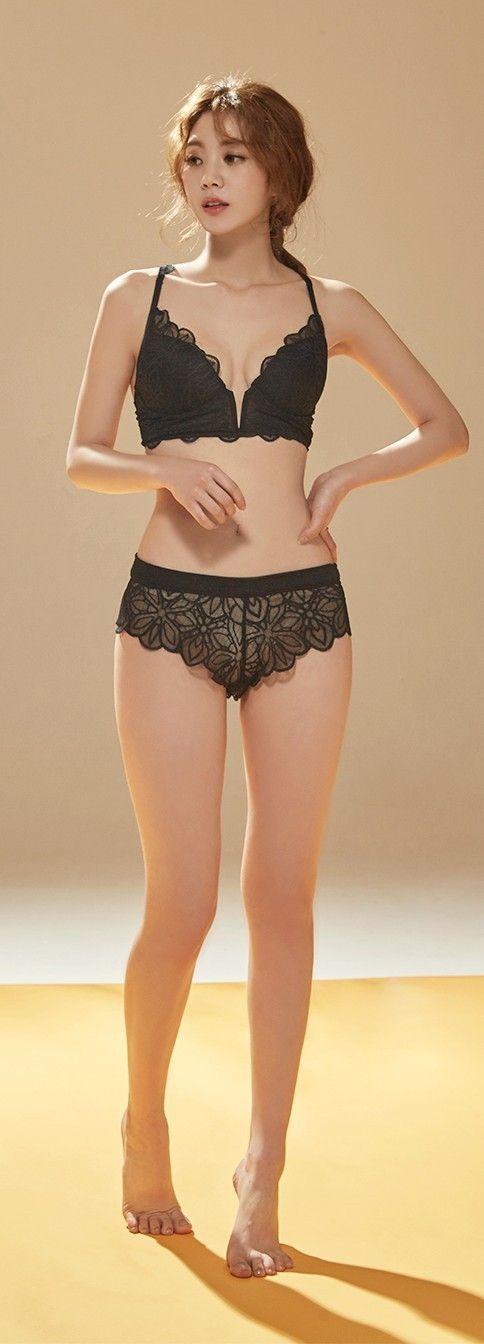 underwear model__Lee-Chae-Eun0