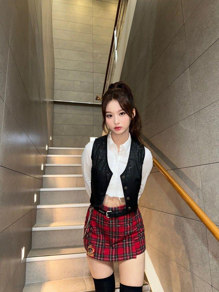 NMIXX 윤아1
