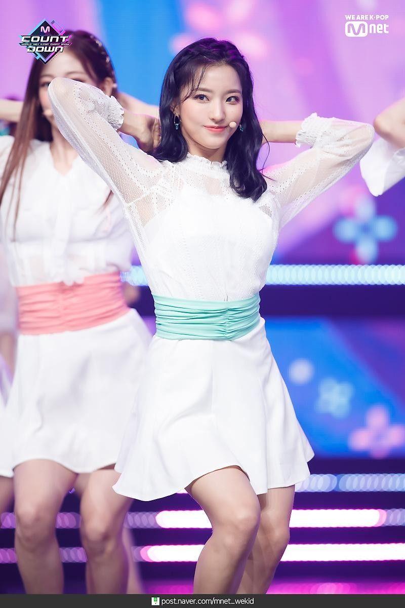 프로미스나인 이새롬1