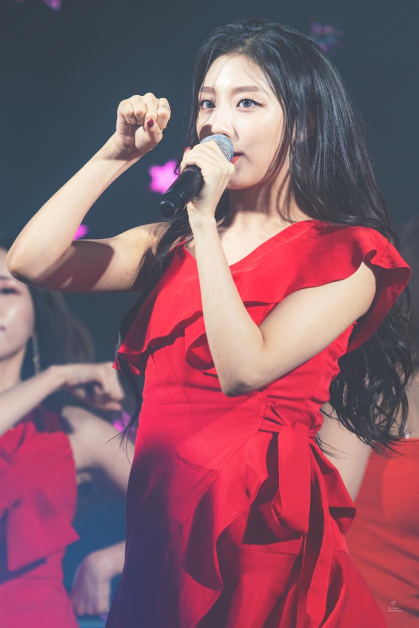 1년 전 오늘 빨간 러블리즈1