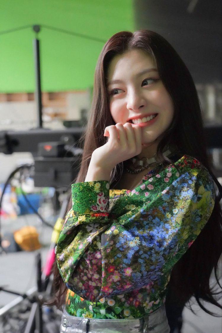 STAYC Seeun2