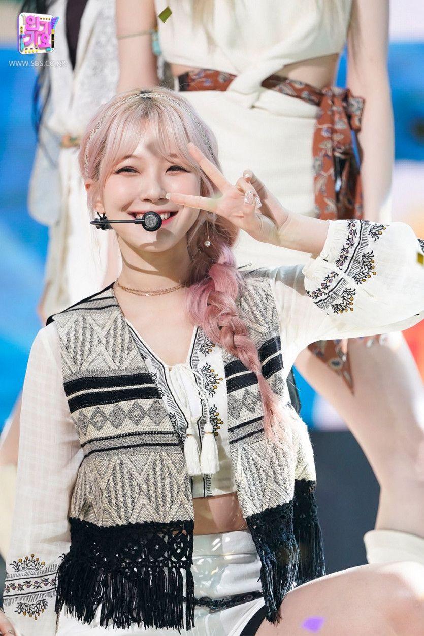 프로미스나인 백지헌1