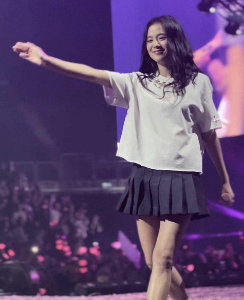 BLACKPINK JISOO3