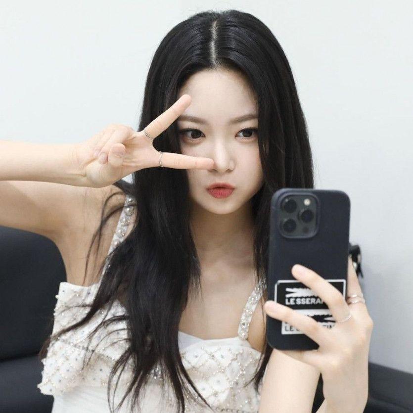 LE SSERAFIM Eunchae1