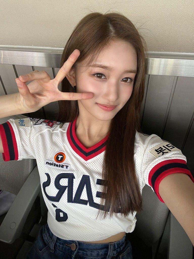 IVE__LEESEO0
