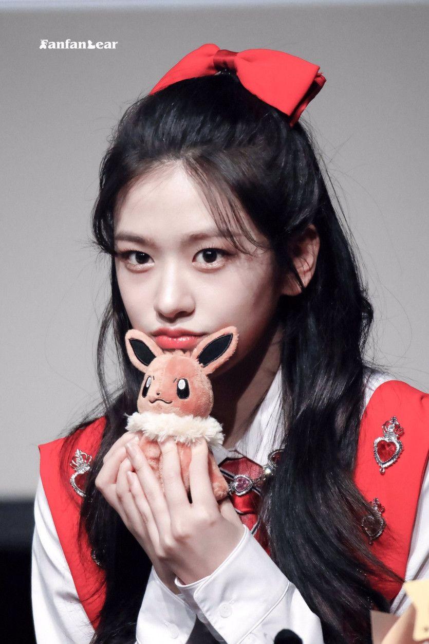 IVE 안유진0
