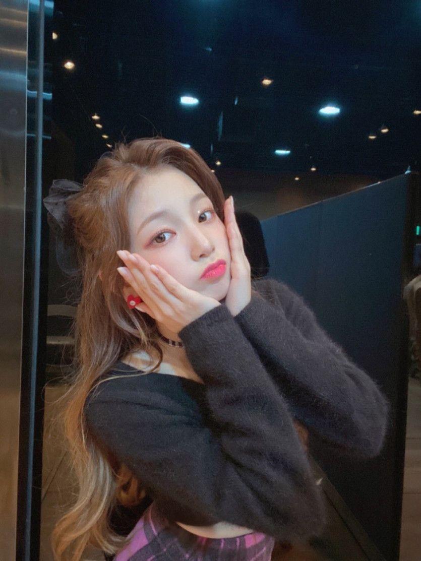 어제 오늘 로켓펀치 셀카3