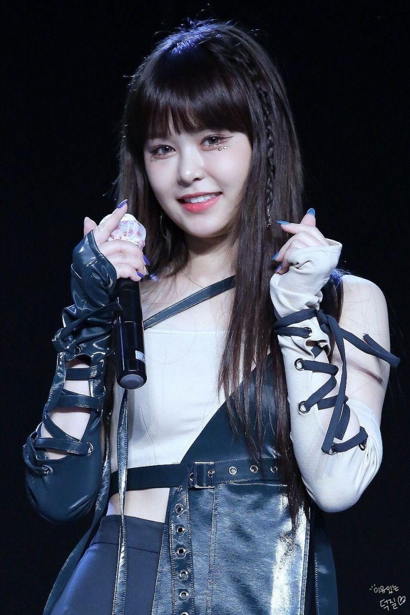 EVERGLOW 박지원3
