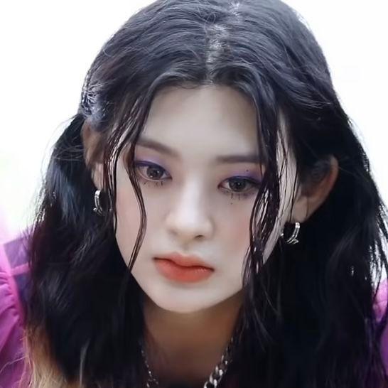 STAYC Seeun1