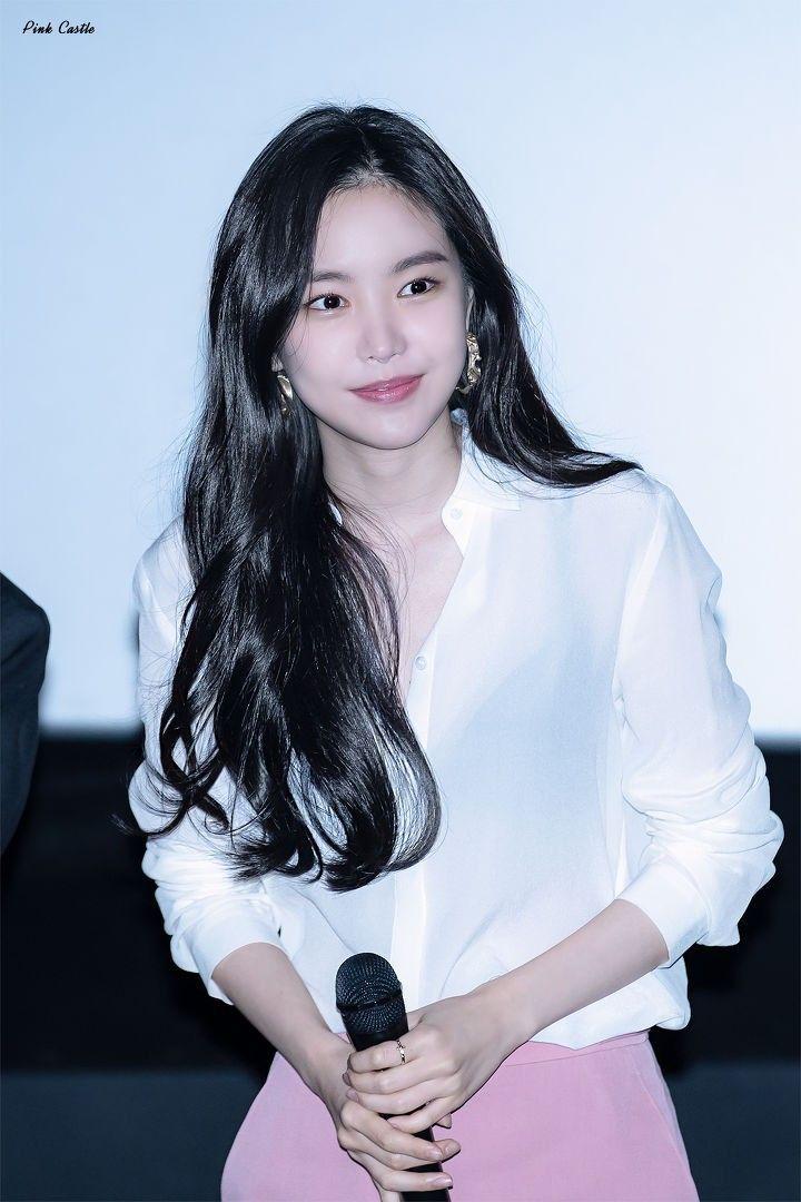 손나은4
