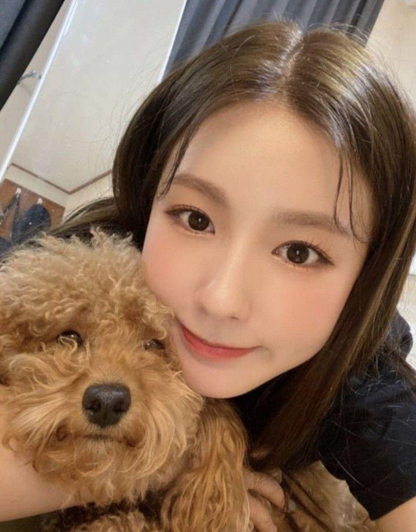 (G)I-DLE miyeon0