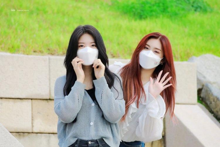 EVERGLOW Sihyeon1