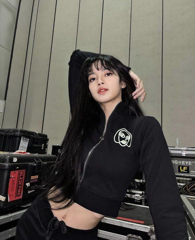 블랙핑크 리사1