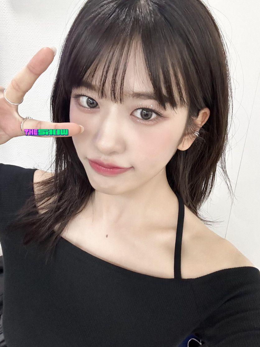 IVE YUJIN0
