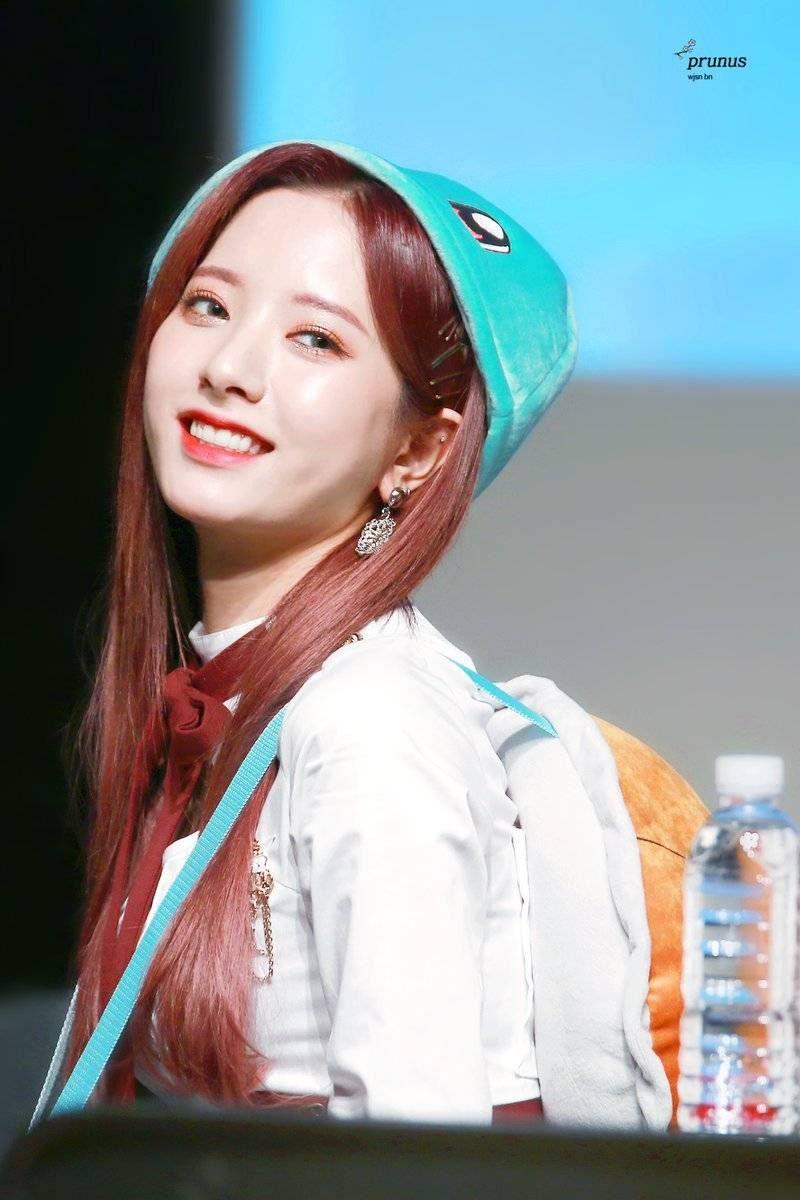 분위기 있는 우주소녀 보나1