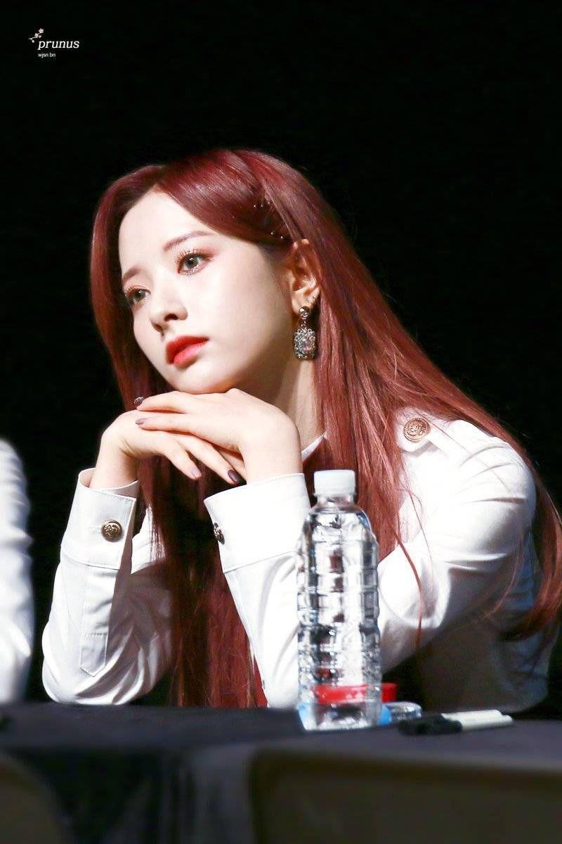 분위기 있는 우주소녀 보나3