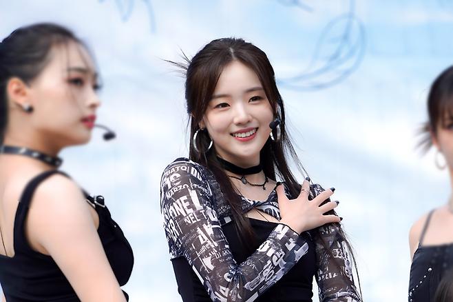 피라미드게임에서는 아이돌연습생인 배우 강나언0