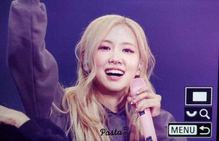 BLACKPINK ROSE1