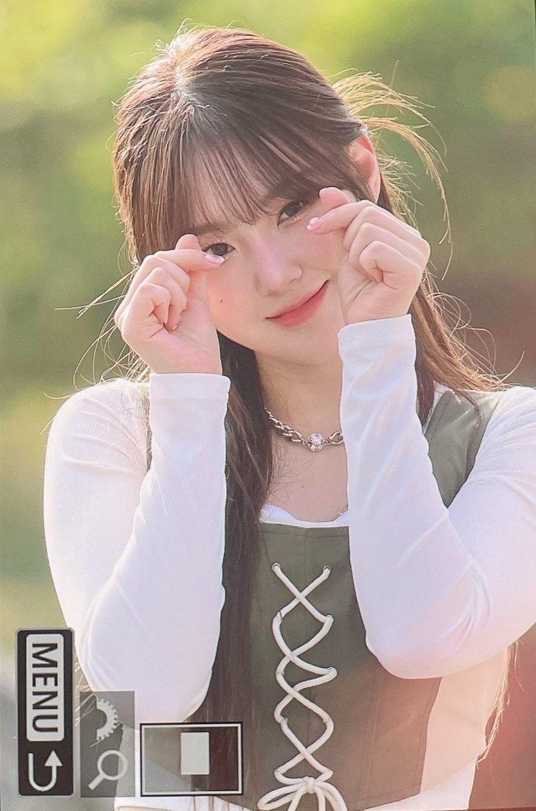 Kep1er Chaehyun3