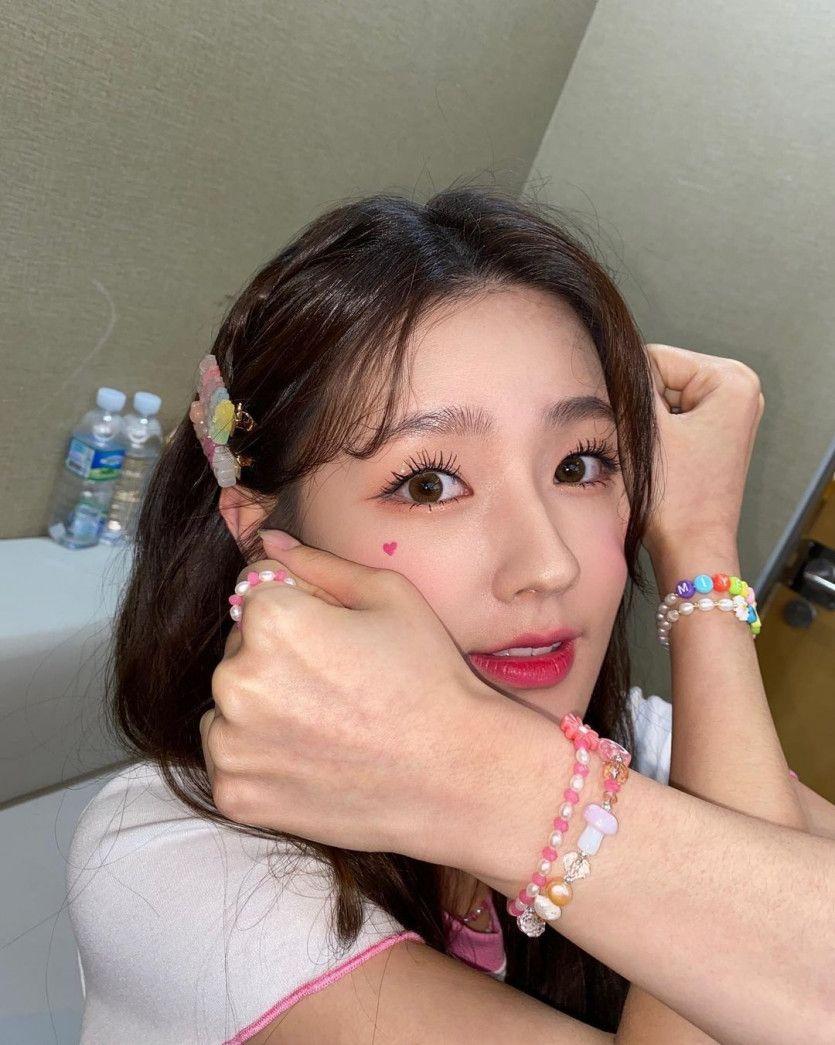 (G)I-DLE MIYEON0