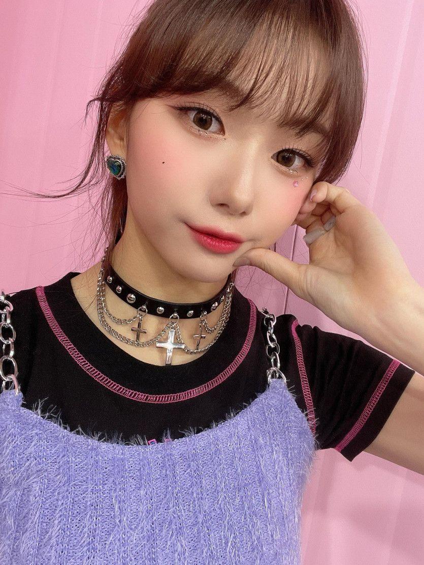 Kep1er Youngeun2