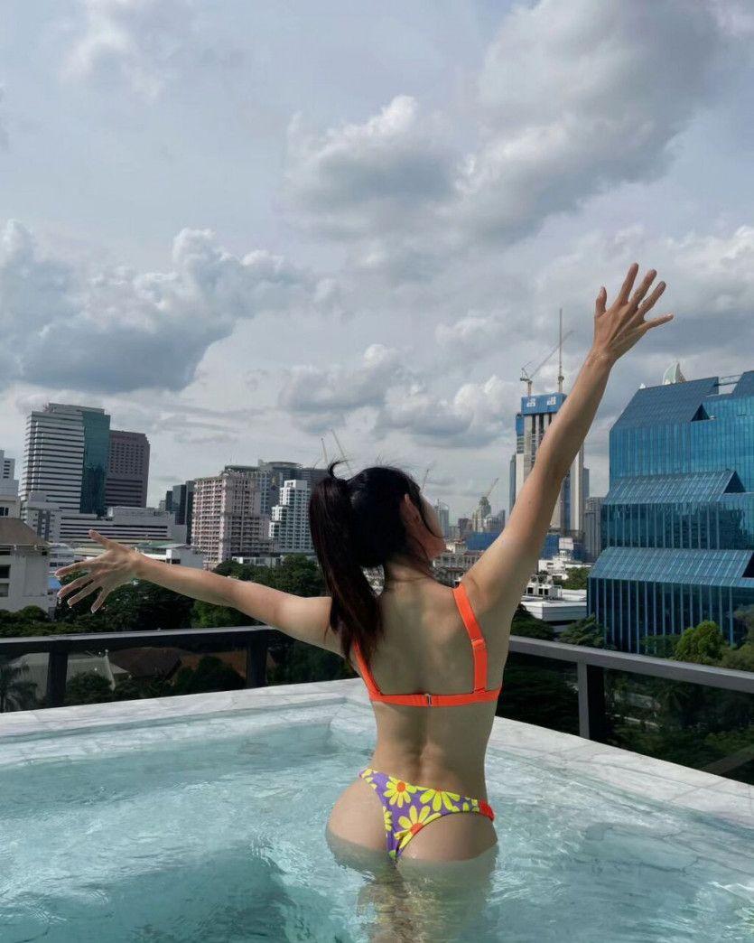 신수지 비키니2