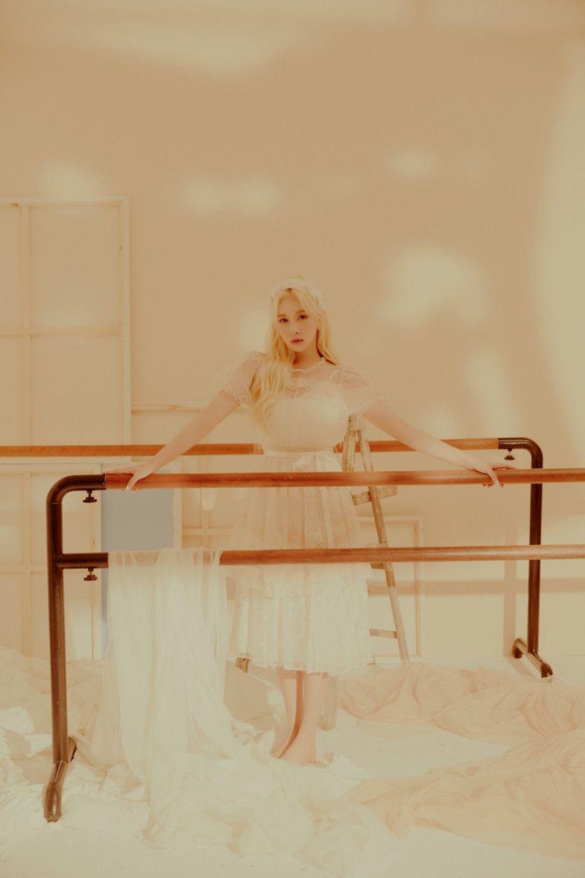 무용수 컨셉 화보 우주소녀 다영0