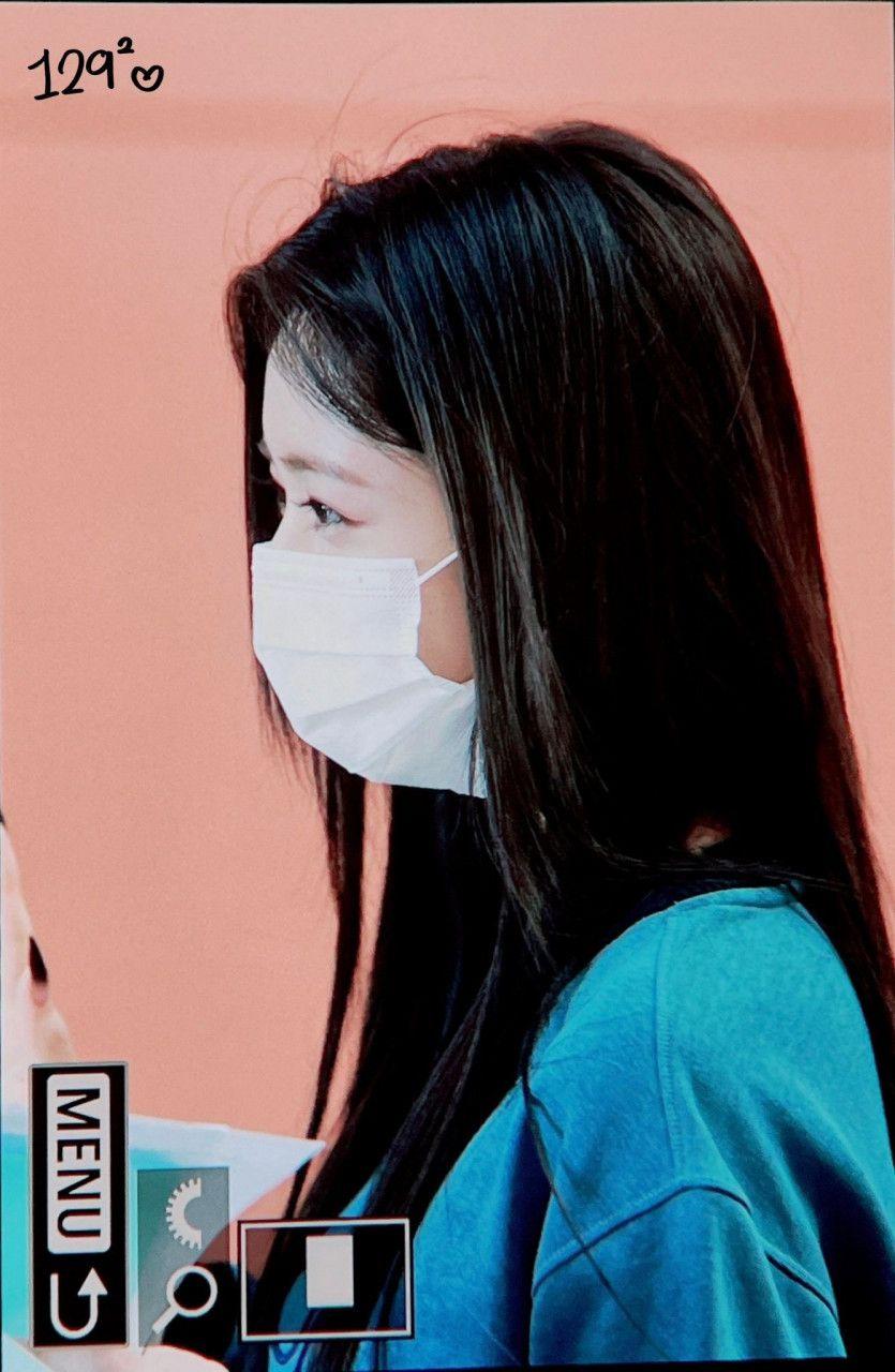 ITZY Yuna2