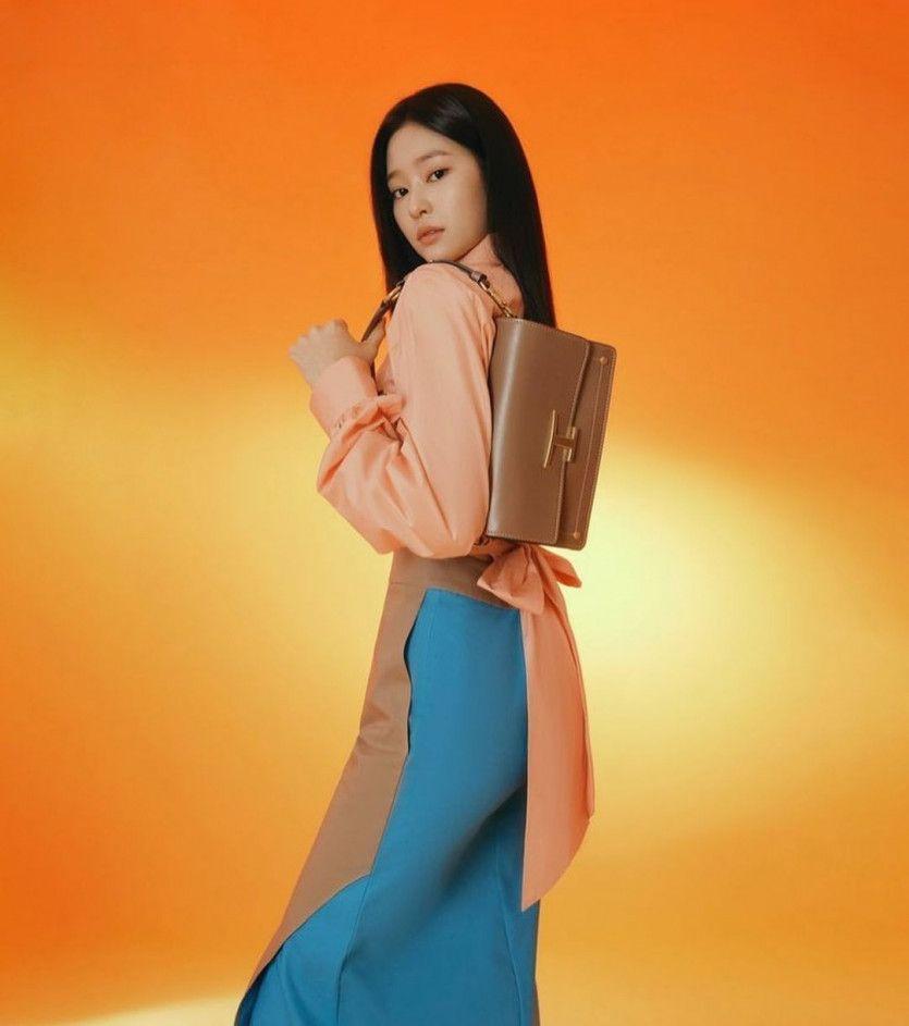 Kim Minju4