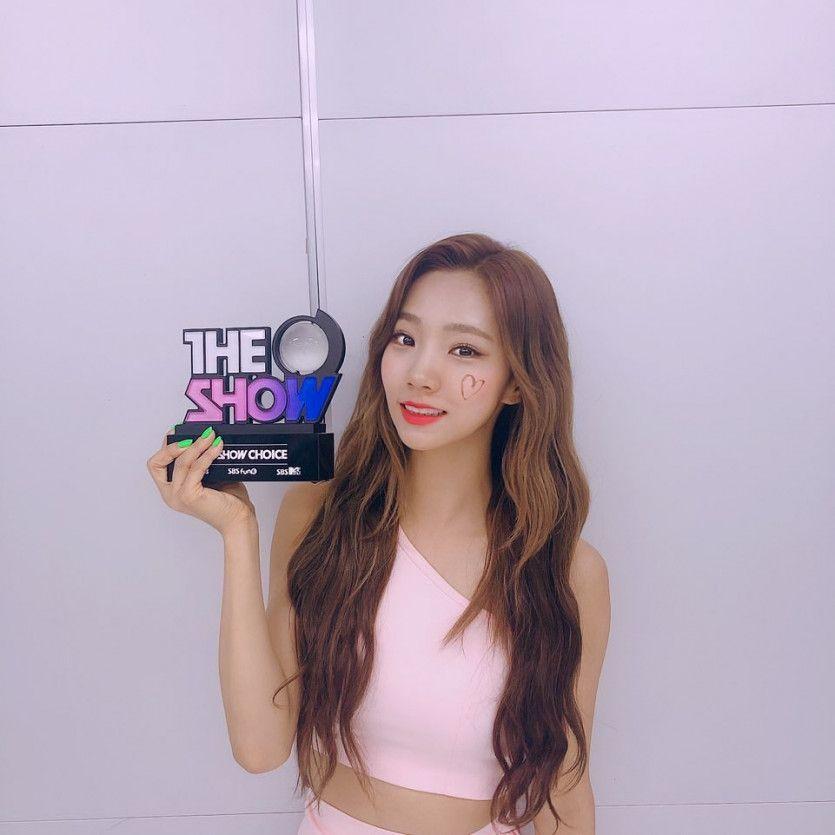 루다 / 다영 / 여름 / 연정 (우주소녀)4