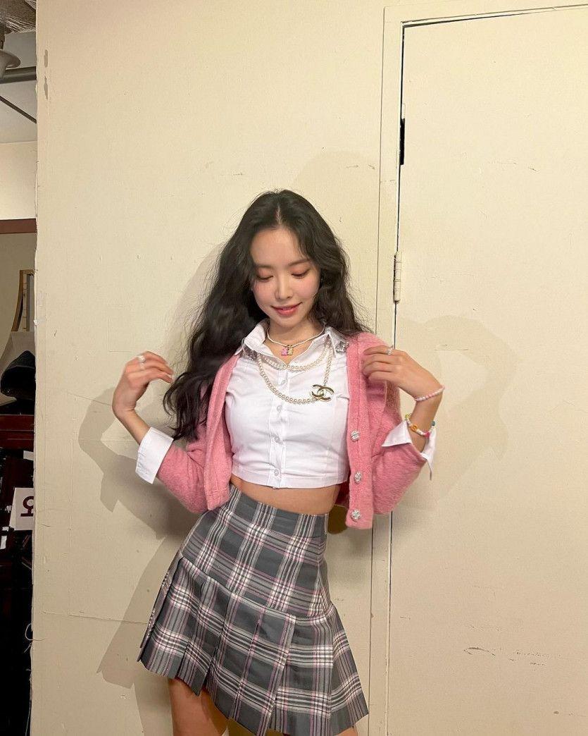 손나은0